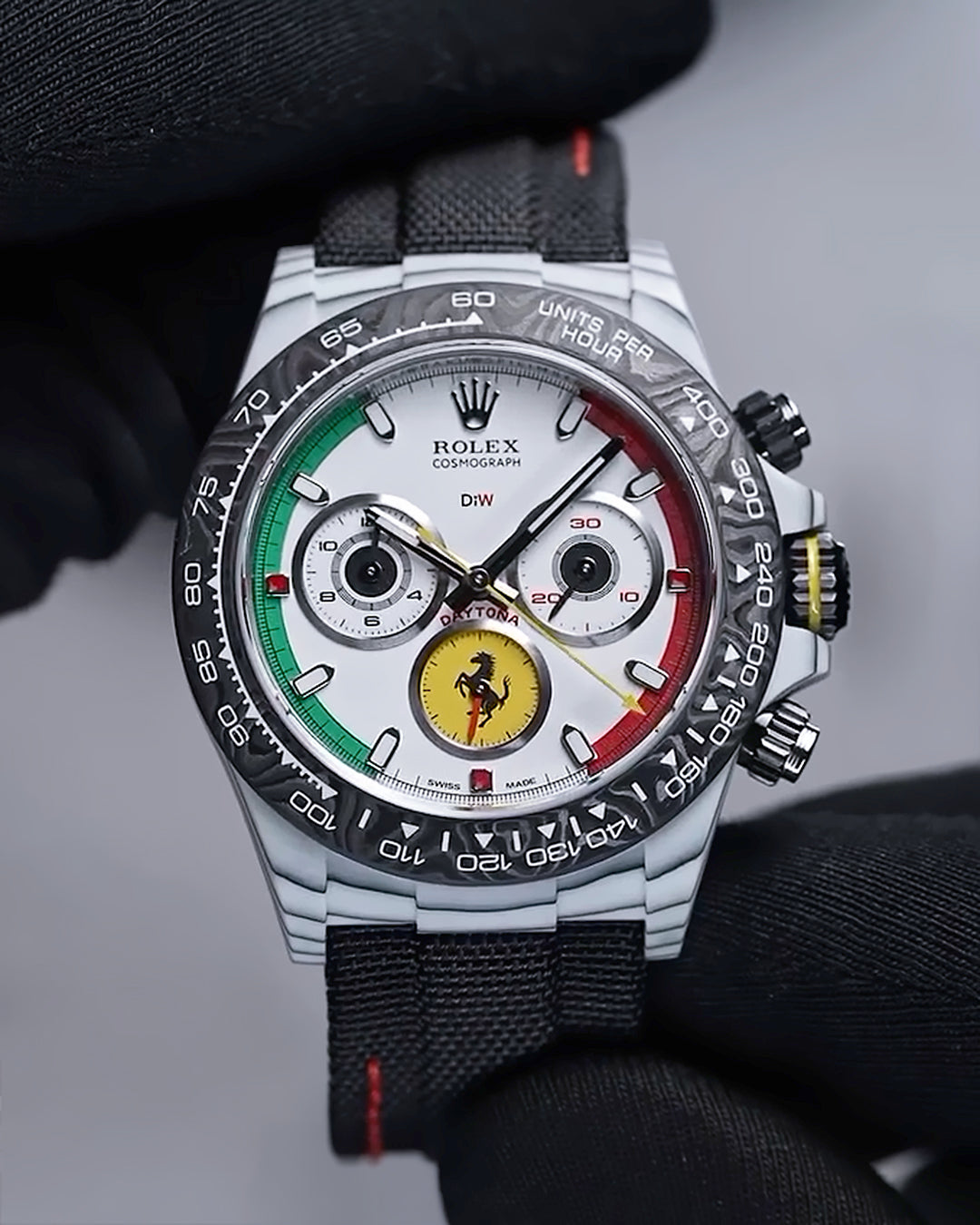 A Match Made In Heaven - DiW Rolex Daytona Ferrari Watch 你不會相信存在的法拉利靈感勞力士地通拿 | WORLDTIMER